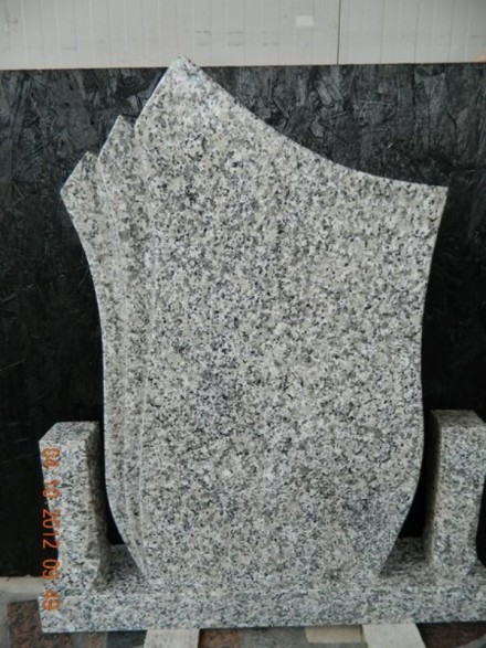 Monument funerar granit Model G-2