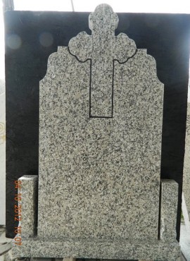 Monument funerar granit Model G-7