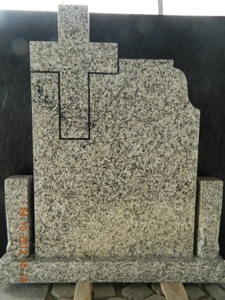 Monument funerar granit Model G-8